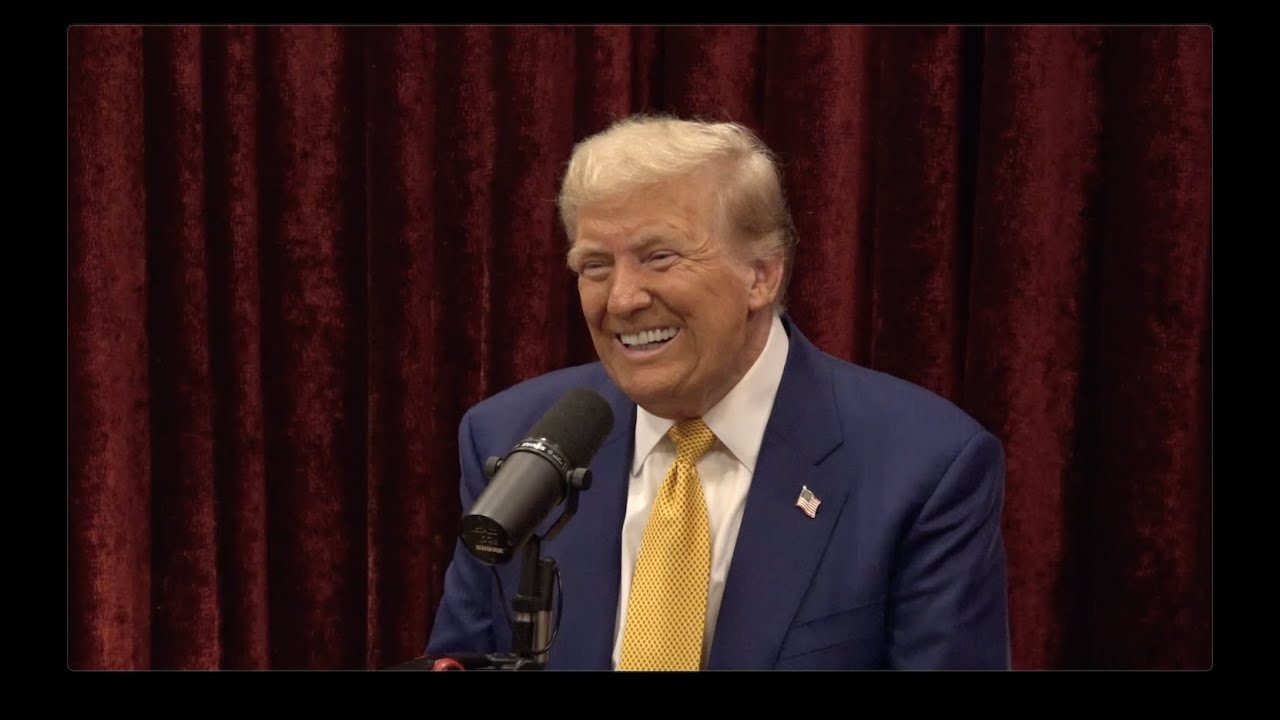 Joe Rogan hosting the Joe Rogan Experience podcast