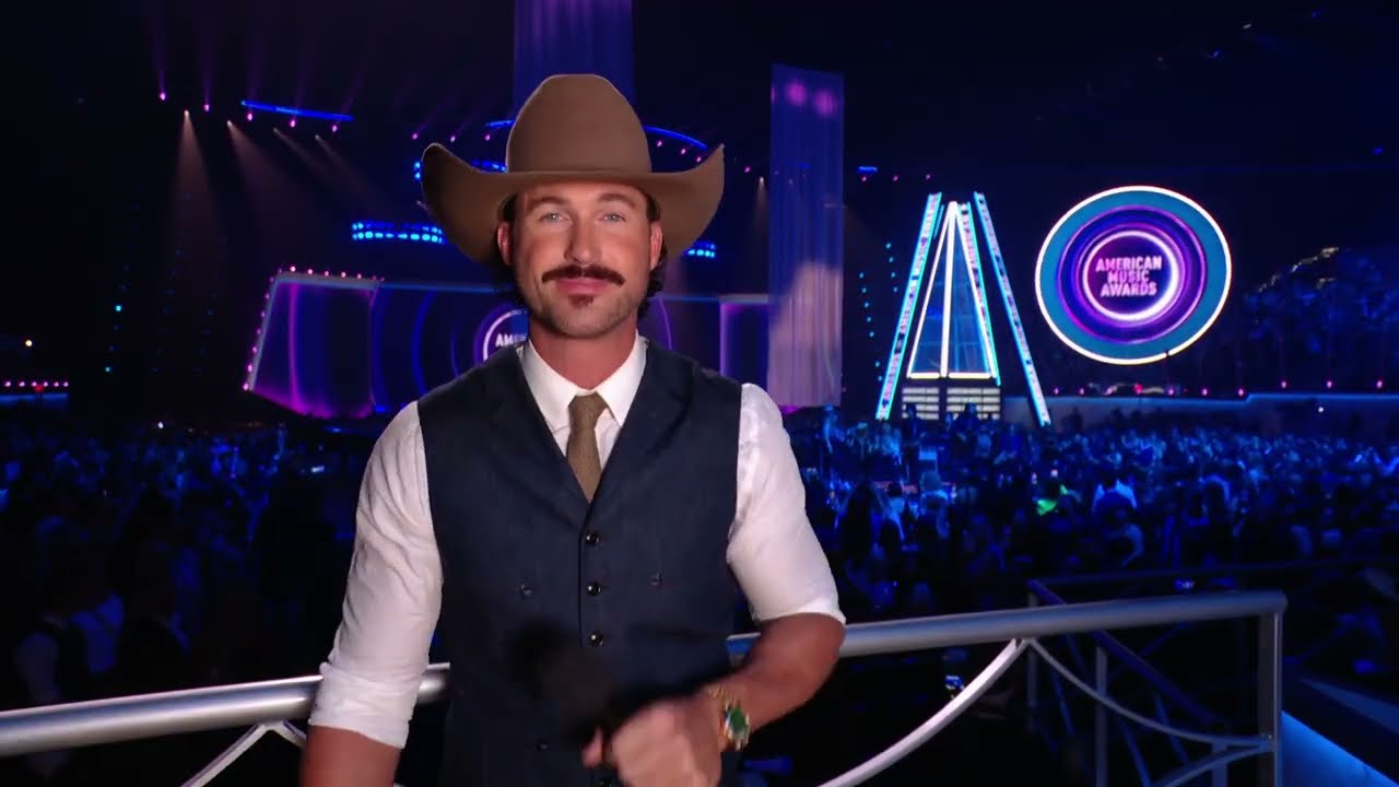 Keith Urban performing at the American Music Awards 2024