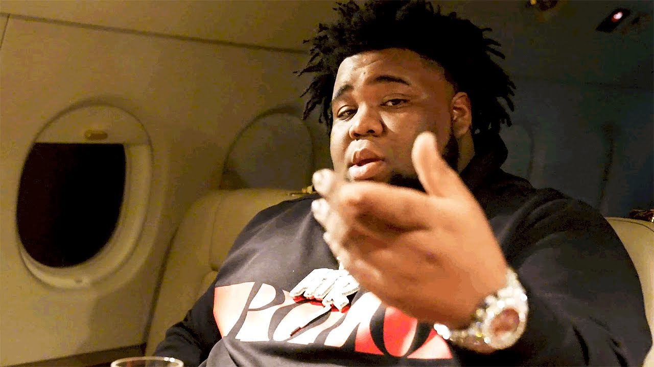 Rod Wave performing his hit music, the St. Petersburg rapper whose emotional style built his $4M net worth